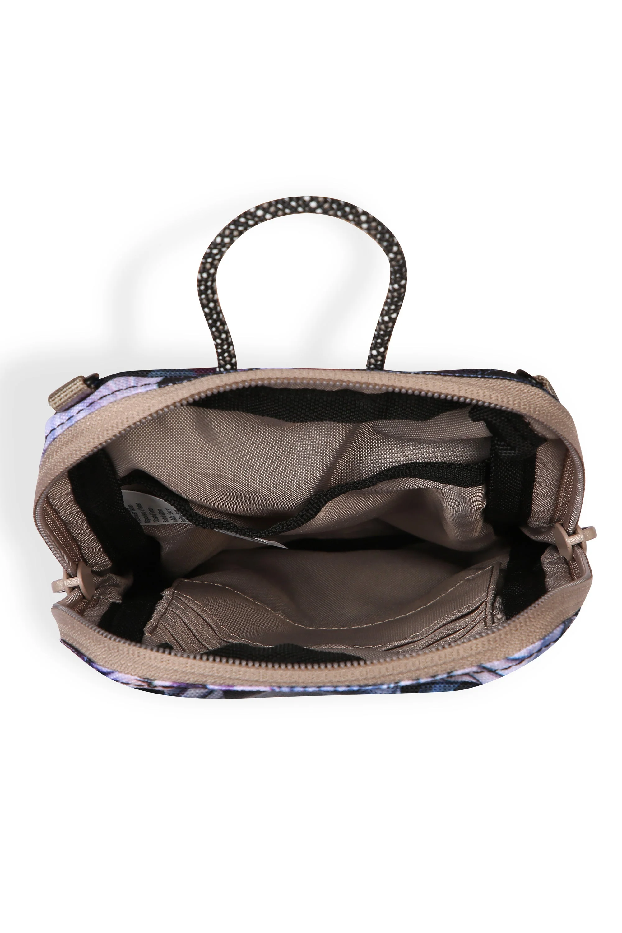Essential Case - Image 11