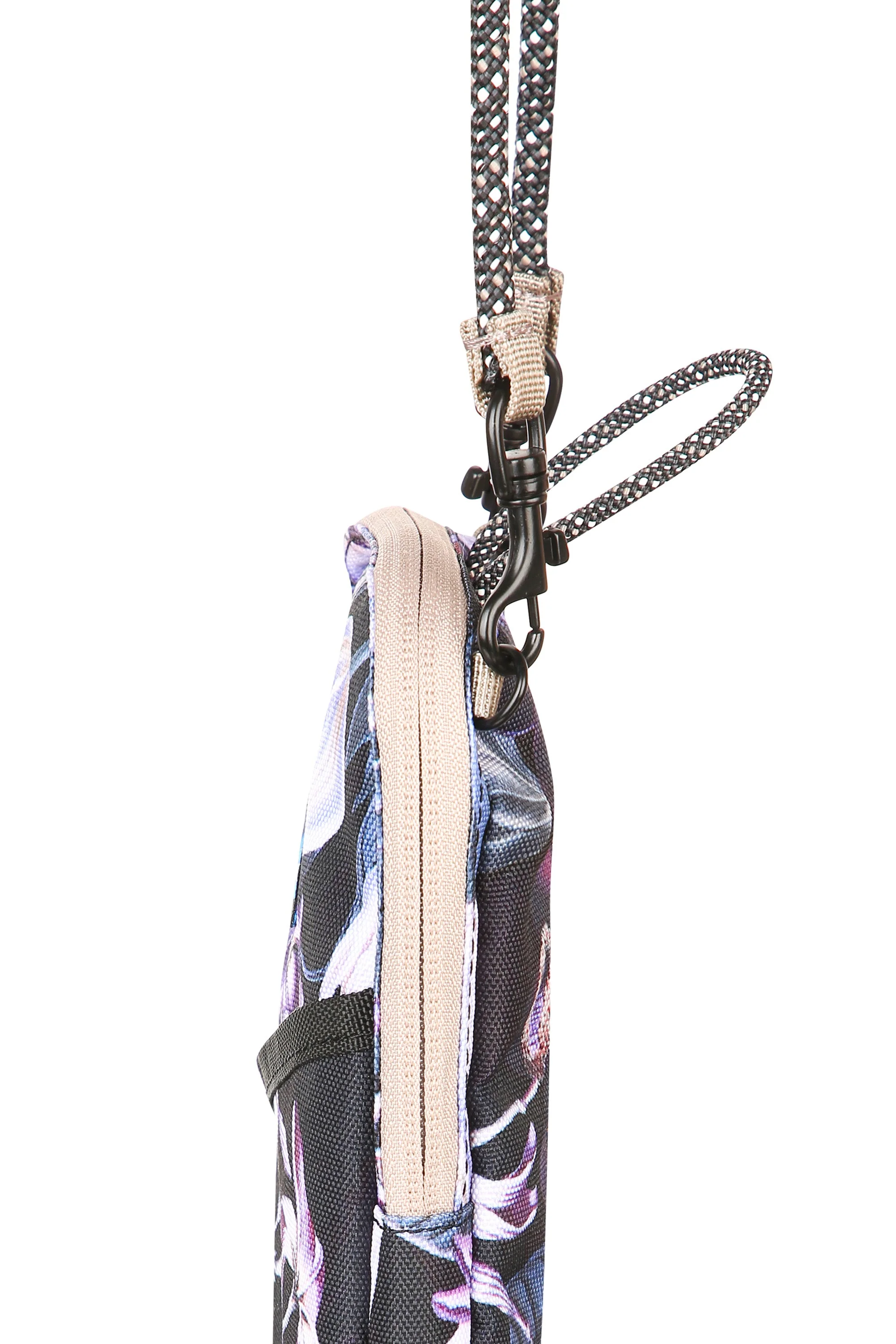 Essential Case - Image 12