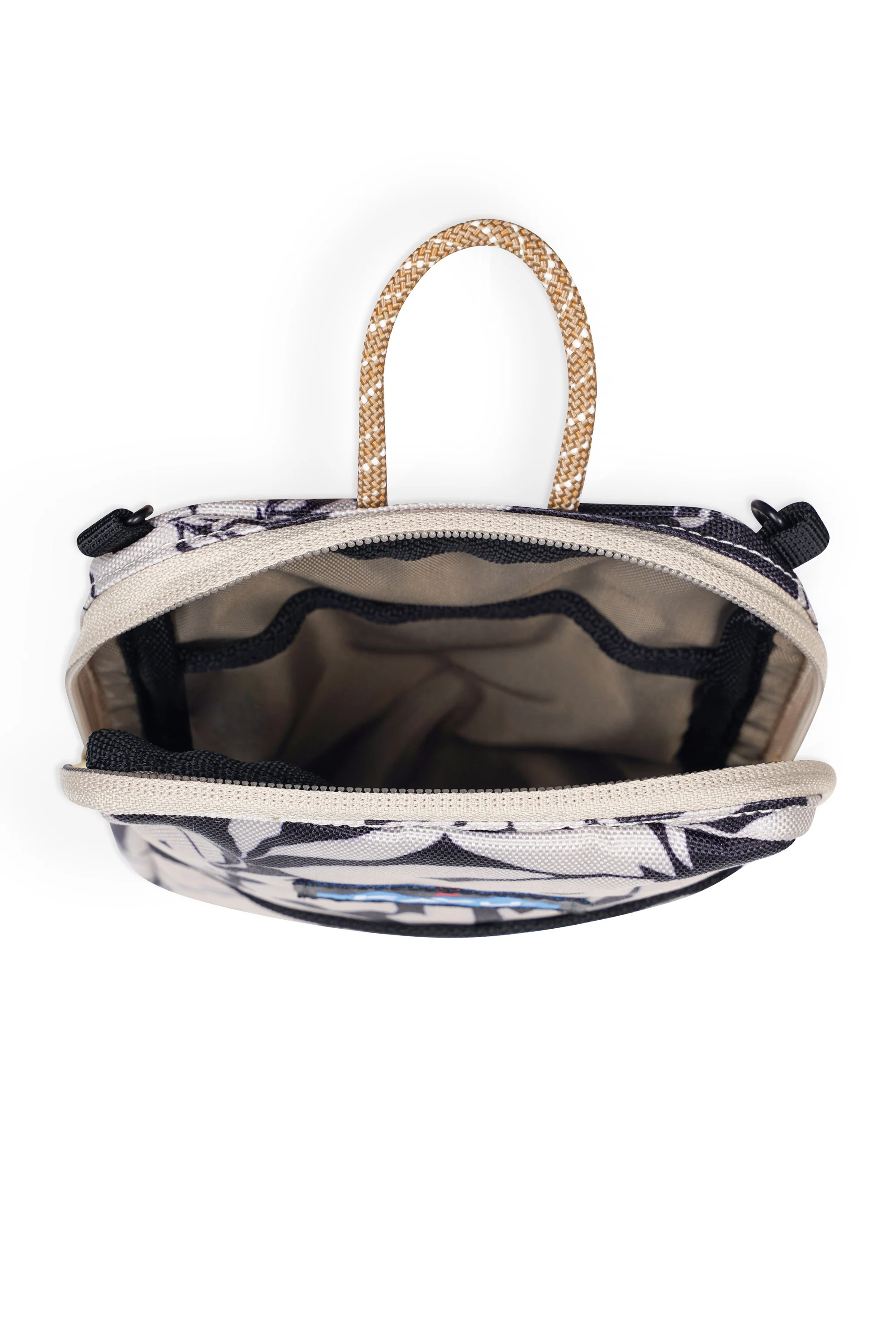 Essential Case - Image 59