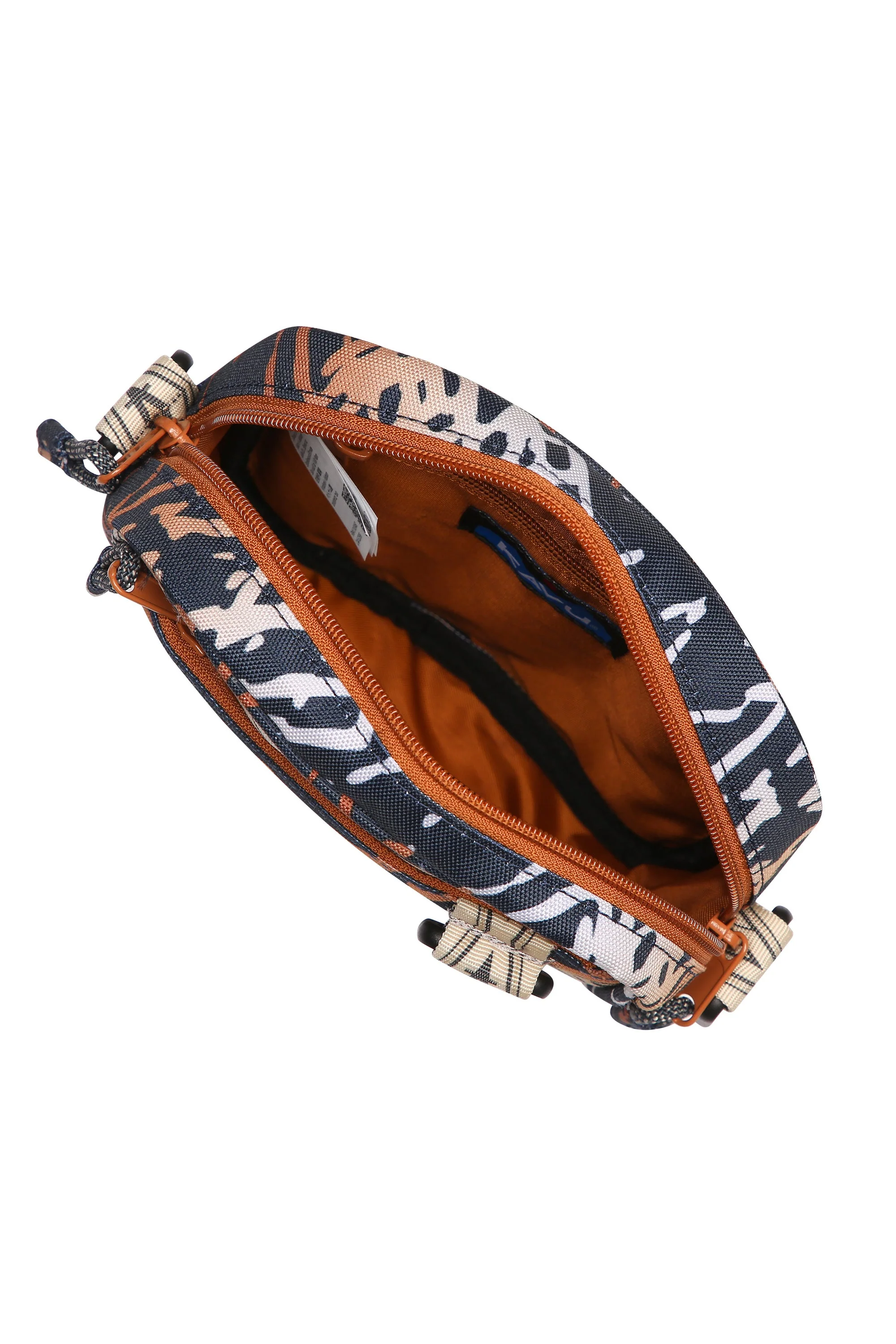 Globetrot - Image 17