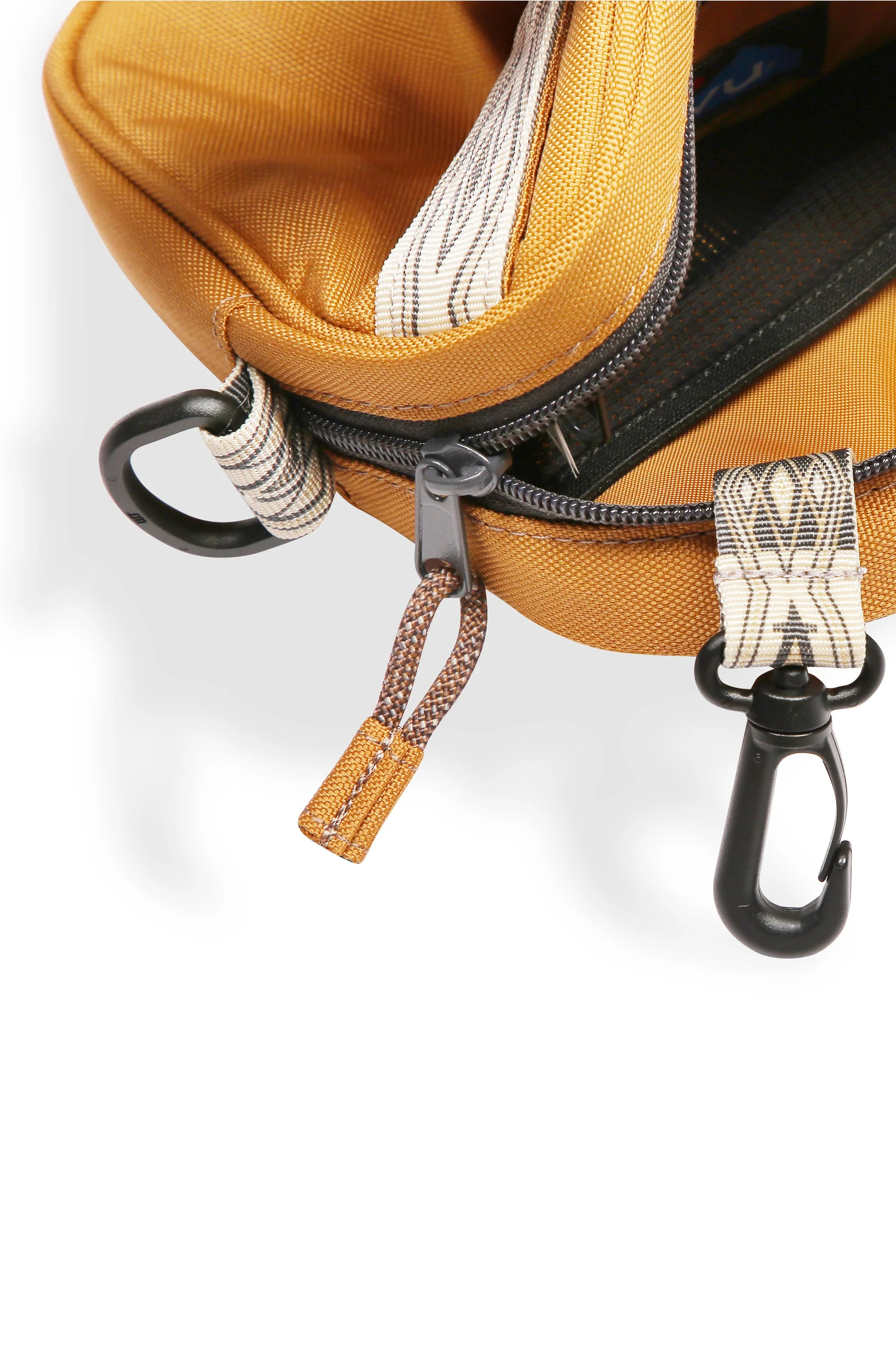 Globetrot - Image 31