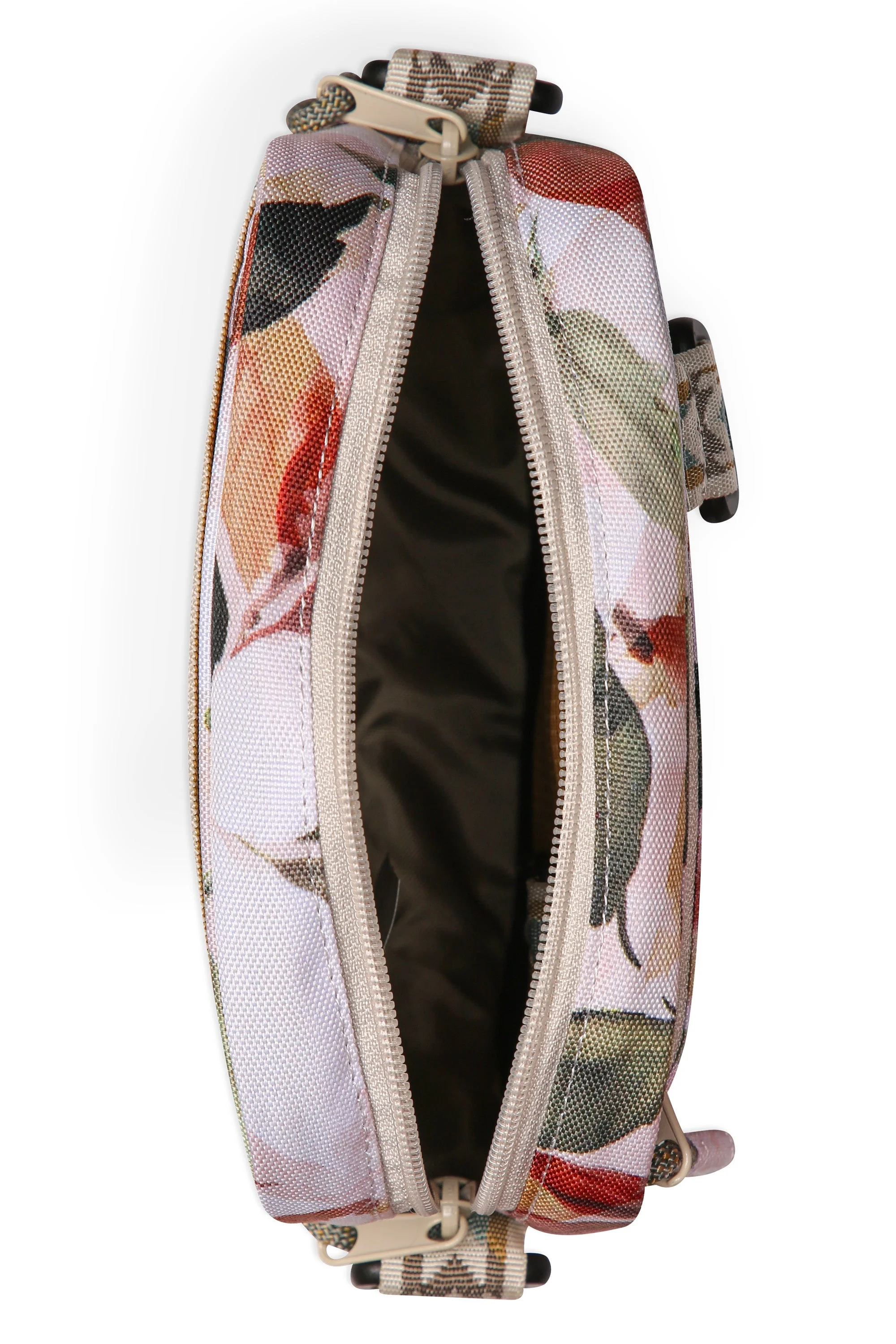 Globetrot - Image 35