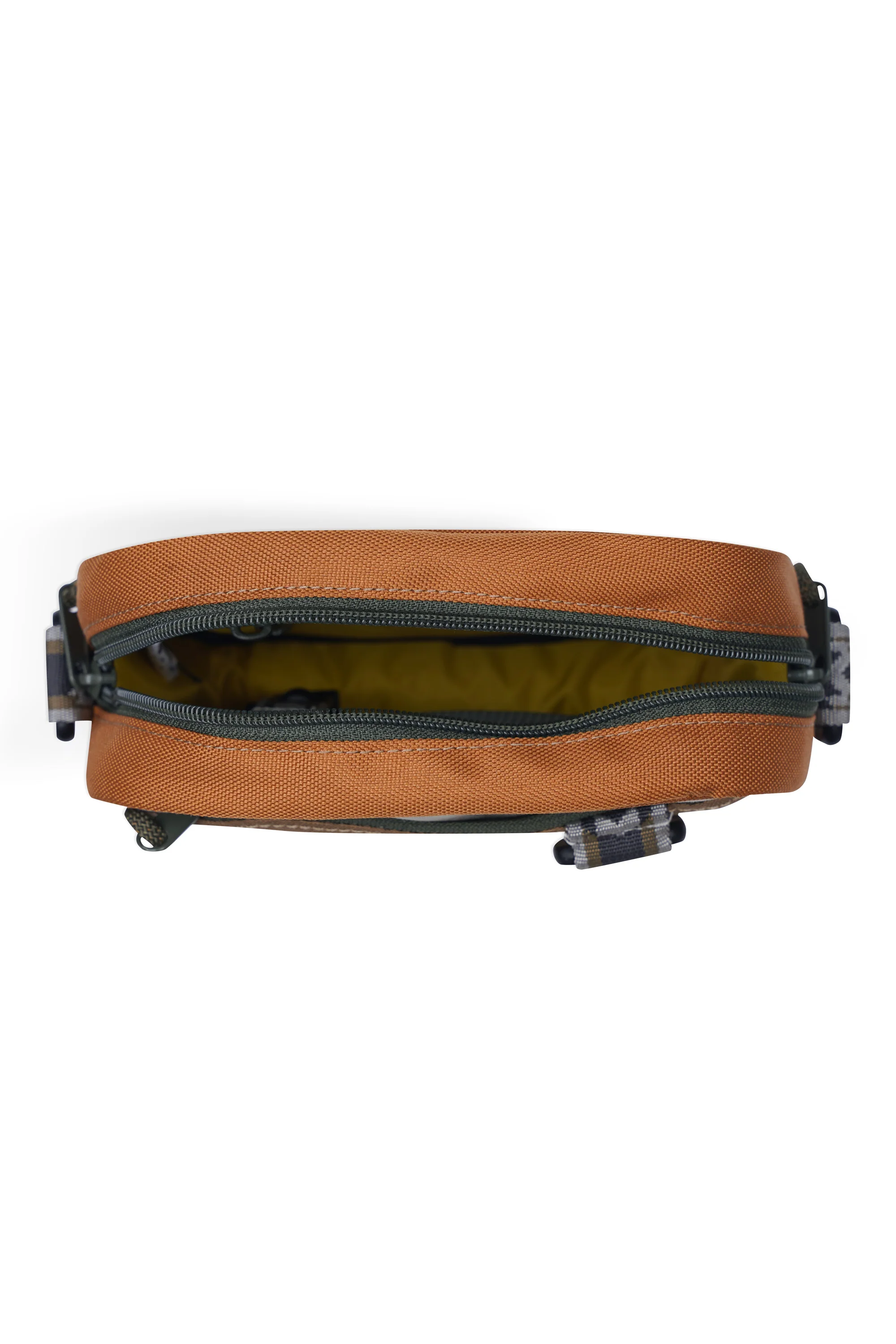 Globetrot - Image 47