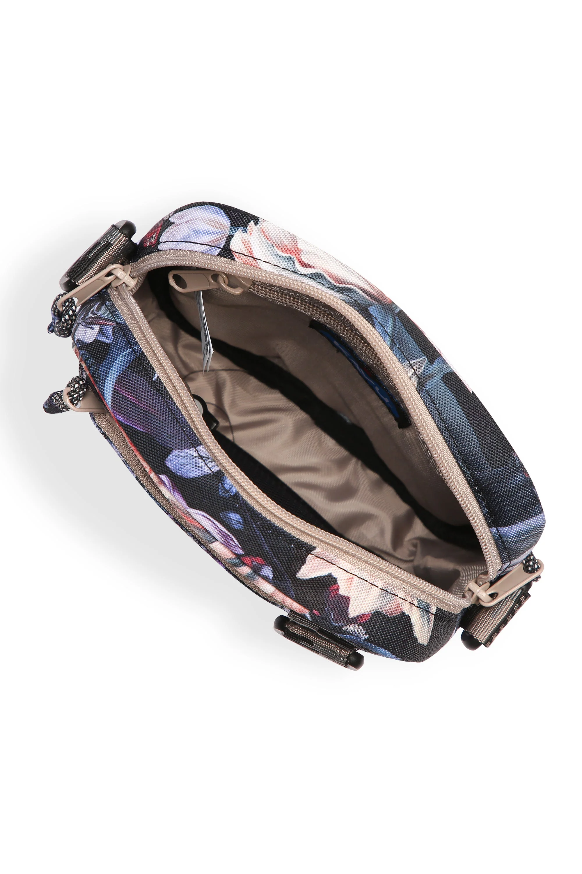 Globetrot - Image 9